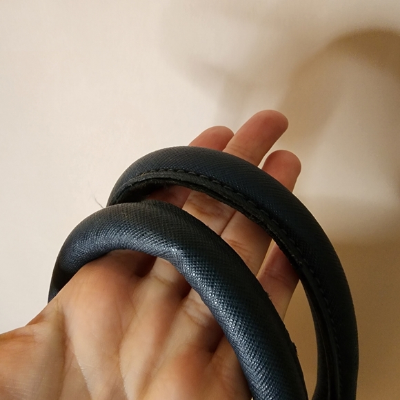 Genuine Leather Danier Top Handle Purse In A Dark Blue almost Black - Picture 5 of 13